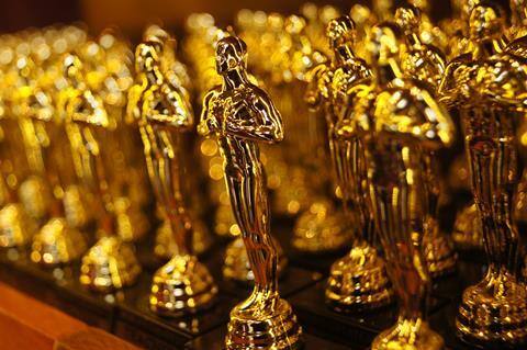 सिनेसृष्टीतील सर्वोच्च पुरस्कार म्हणून गौरवला जाणारा 'ऑस्कर पुरस्कार' सोहळ्याकडे मनोरंजनसृष्टीसह सिनेप्रेमींचं लक्ष लागलं आहे.