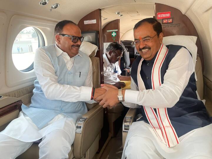 Samajwadi Party Claims tension between CM Yogi Adityanath and Deputy CM Brajesh Pathak Keshav Prasad Maurya see Photo UP Politics: इस तस्वीर के जरिए सपा का दावा- 'सीएम योगी और दोनों डिप्टी सीएम के बीच तनाव', मचा हड़कंप