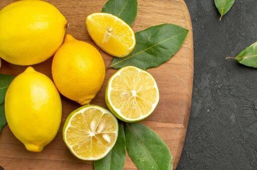 बाजार समितीत लिंबाला 60 ते 70 रुपये प्रति किलोचा दर मिळत आहे. लिंबाला चांगला दर मिळत असल्यानं शेतकरी समाधानी आहेत