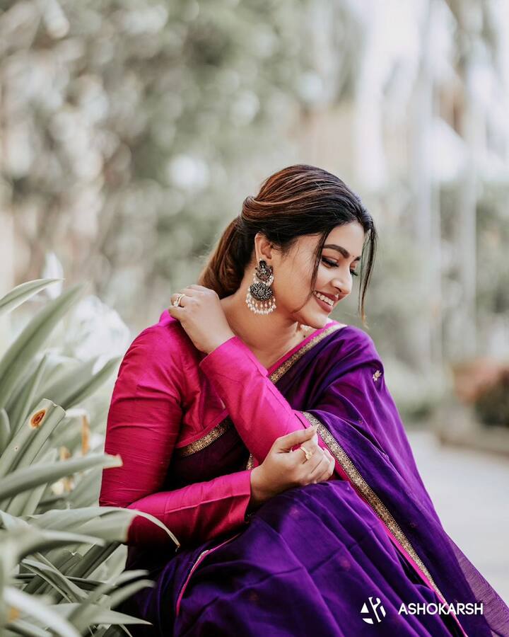 స్నేహ ఇప్పటికీ పక్కింటి అమ్మాయిలాగే కనిపిస్తుంటుంది.Photo Credit: Sneha/Instagram