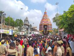 திருவெண்காடு புதன் ஸ்தலத்தில் திருத்தேர் திருவிழா  ஆயிரக்கணக்கான பக்தர்கள் வடம் பிடிப்பு