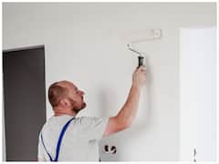 पेंट करते समय कुछ पेंटर सफेद कपड़े पहनते हैं, समझिए इसका लॉजिक क्या है