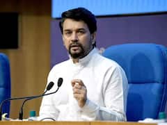 জনপ্রিয় ফুটবল শোয়ের সঞ্চালনা থেকে রাতারাতি অপসারণ গ্যারি লিনেকারের, বিবিসি'র বিরুদ্ধে ক্ষোভ উগরে দিলেন অনুরাগ ঠাকুর