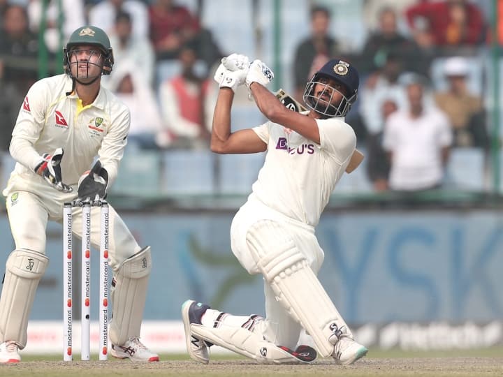 Ahmedabad Test IND vs AUS Social media reactions on the brilliant batting of Indian team all rounder Axar Patel IND vs AUS: अक्षर पटेल की शानदार पारी ने जीता फैंस का दिल, सोशल मीडिया पर फैंस ने दिया दिल जीत लेने वाला रिएक्शन