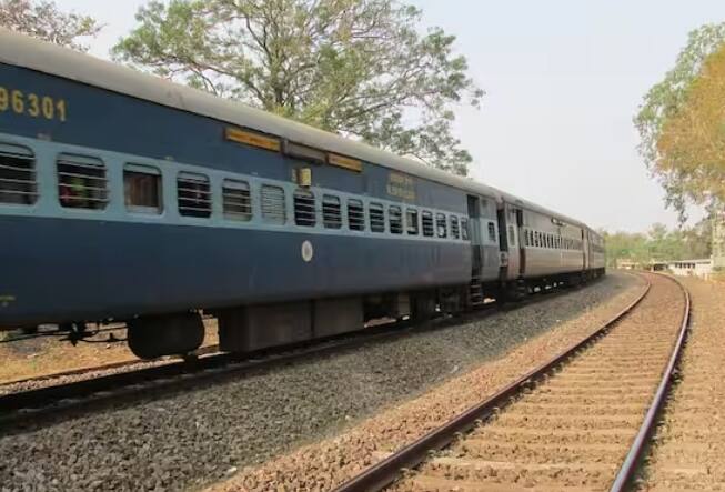 ਤੁਸੀਂ ਜਾਣਦੇ ਹੋ ਕਿ ਟ੍ਰੇਨਾਂ ਦੇ ਨਾਮ ਕਿਵੇਂ ਤੈਅ ਕੀਤੇ ਜਾਂਦੇ ਹਨ ਅਤੇ ਪ੍ਰਕਿਰਿਆ ਕੀ ਹੁੰਦੀ ਹੈ।