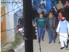 CCTV फुटेज में शूटरों के साथ नजर आईं अतीक अहमद की पत्नी शाइस्ता, वीडियो हो रहा है वायरल