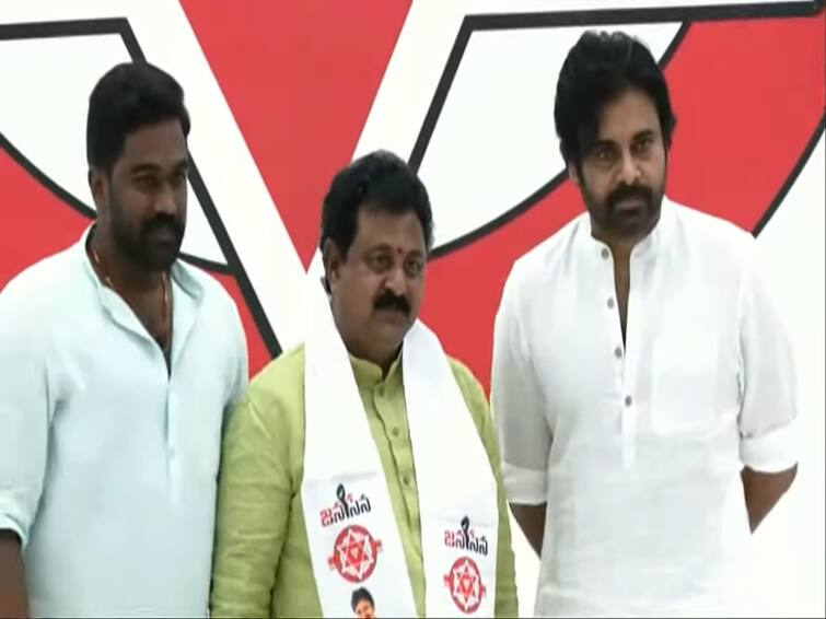 Mangalagiri two ex Mlas joins Janasena in presence of Party chief Pawan Kalyan Janasena Joinings: జనసేనలో చేరిన ఇద్దరు మాజీ ఎమ్మెల్యేలు, పార్టీలోకి ఆహ్వానించిన పవన్