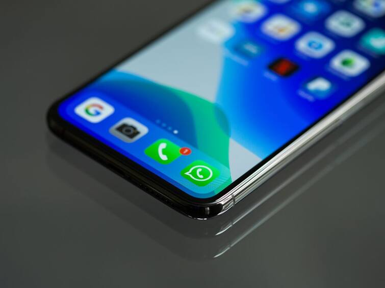 WhatsApp rolling out 'multi-selection' feature for messages on Windows beta know in details New Whatsapp Feature: হোয়াটসঅ্যাপে নতুন ফিচারের রোল আউট, কী সুবিধা পাবেন ইউজাররা?