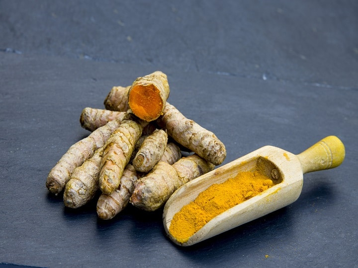 Side effects of too much Turmeric harmful to health kidneys liver