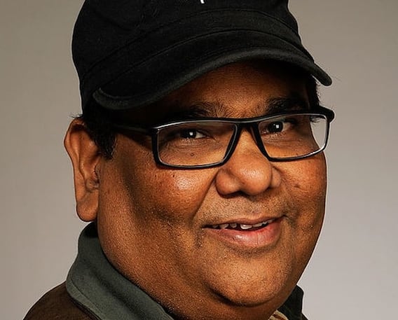 Shatish Kaushik : શું ફાર્મહાઉસમાં બોલાવાતી રશિયન ગર્લ્સ? અપાતી બ્લ્યૂ પિલ્સ?