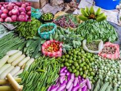 Vegetables Price: வாரத்தின் முதல் நாளே இப்படியா? எகிரும் பீன்ஸ், வெண்டைக்காய் விலை.. இன்றைய காய்கறிகளின் விலை நிலவரம் இதோ..