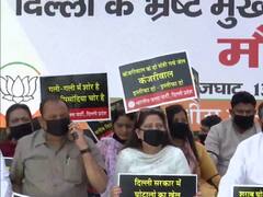 Delhi BJP Observes 'Maun Vrat' Demanding 'Corrupt' CM Arvind Kejriwal's Resignation — IN PICS