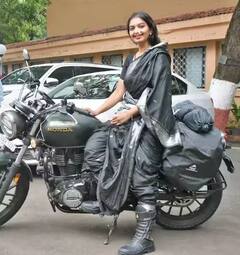 ਸਾੜੀ ਪਹਿਨ ਕੇ ਬਾਈਕ 'ਤੇ ਵਿਸ਼ਵ ਟੂਰ 'ਤੇ ਨਿਕਲੀ ਪੁਣੇ ਦੀ ਇਹ ਮਹਿਲਾ , ਸਾਹਮਣੇ ਆਈਆਂ ਖਾਸ ਤਸਵੀਰਾਂ