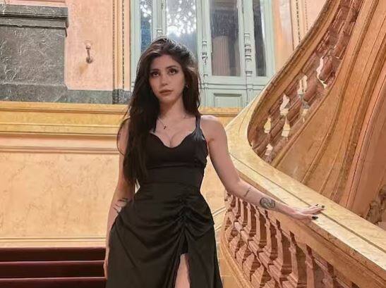 25 ਸਾਲਾ ਸੋਫੀ ਮੌਰ ਦੇ ਤਲਾਕ ਦੇ ਫੈਸਲੇ ਦਾ ਕਈ ਲੋਕਾਂ ਨੇ ਮਜ਼ਾਕ ਉਡਾਇਆ, ਉਥੇ ਹੀ ਕਈ ਲੋਕਾਂ ਨੂੰ ਨਿਰਾਸ਼ਾ ਵੀ ਹੋਈ।