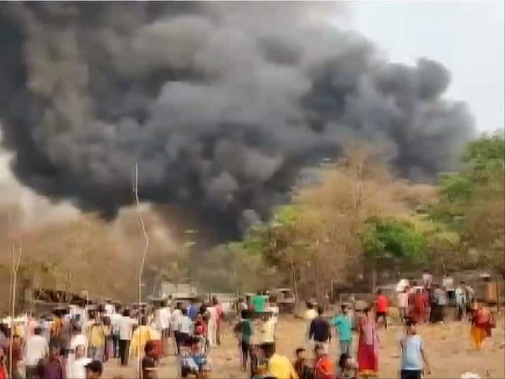 Maharashtra: Over 800 Huts In Mumbai Slum Gutted In Fire, One Dead Maharashtra: Over 800 Huts In Mumbai Slum Gutted In Fire, One Dead