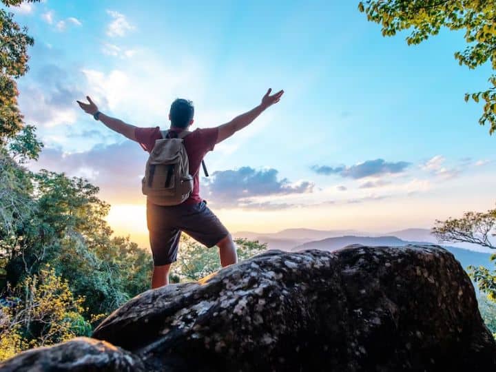 World Tour How To Make Plan For First World Trip Memorable Know Five Tips World Trip: पहली विदेश यात्रा को कैसे बनाएं मजेदार? जरूर जान लें ये 5 जरूरी बातें, यादगार रहेगी ट्रिप