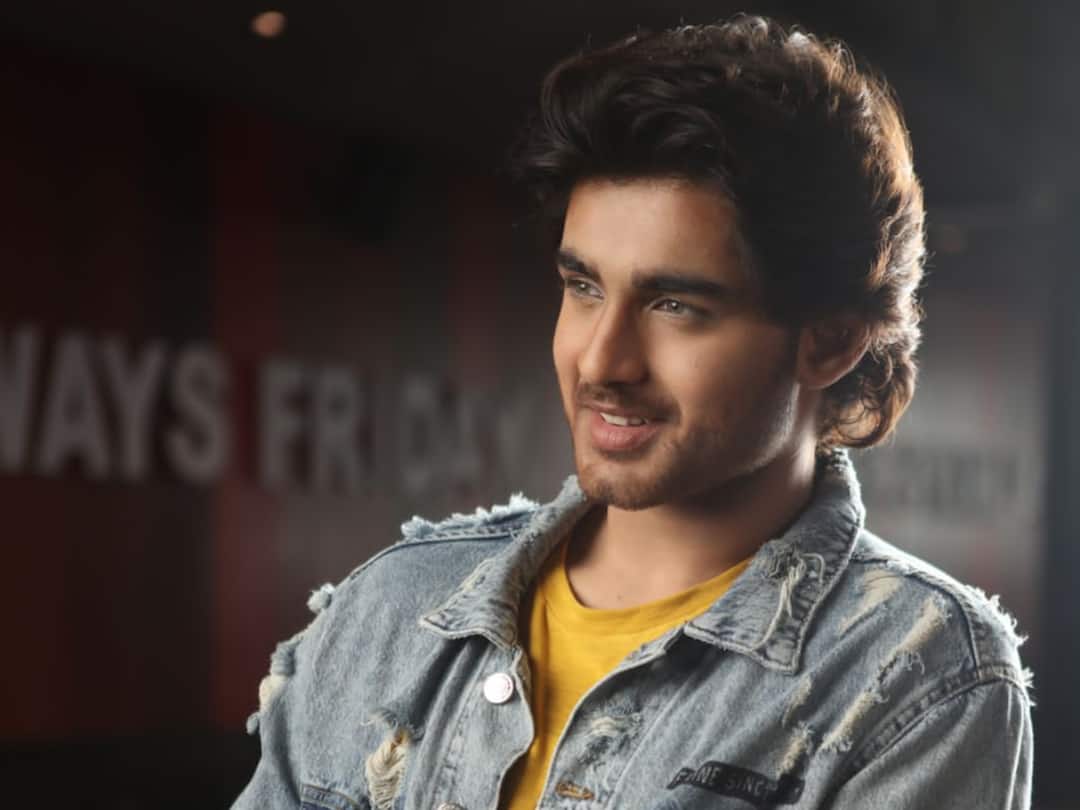 Roshan next film with Vyjayanthi movies, shooting starts soon వైజయంతి బ్యానర్‌లో రోషన్ - అదిరిపోయే టైటిల్‌తో వస్తున్న శ్రీకాంత్ కొడుకు