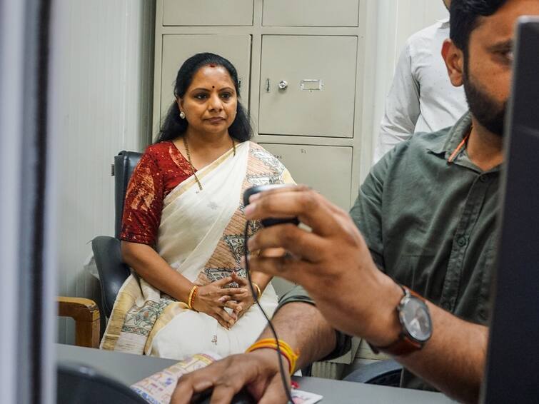 BRS MLC K Kavitha Arrives At ED Office For Questioning In Connection With Delhi Liquor Policy C