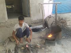 अजब गजब! औरंगाबाद में बिजली चोरी के आरोप में अधिकारियों ने छापेमारी कहीं और की, दूसरे पर दर्ज करा दी FIR