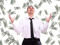 OMG! આ વ્યક્તિએ લોટરીમાં જીત્યા 16,59,00,00,00,000 રૂપિયા, હવે ખરીદી લીધી સૌથી મોંઘી હવેલી