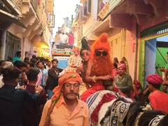 In Pics: कोटा के स्वांग में दिखा देश-विदेश की झलकियां, जमकर थिरके किन्नर, देखें तस्वीरें