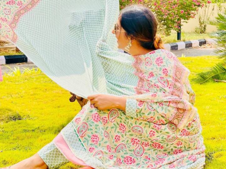 डॉ. ज्योति यादव सोशल मीडिया पर काफी एक्टिव रहती हैं. उनके इंस्टाग्राम अकाउंट पर 68 हजार से ज्यादा फॉलोअर्स हैं. शादी की खबरों के बाद से उनके फॉलोअर्स तेजी से बढ़ रहे हैं.