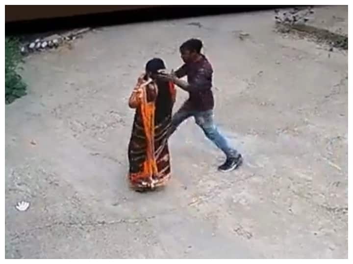 Fear of serial kisser in Bihar Jamui police is searching after CCTV footage Man forcefully kissed woman बिहार में 'सीरियल किसर' का खौफ, सीसीटीवी फुटेज आने के बाद जमुई पुलिस कर रही है तलाश