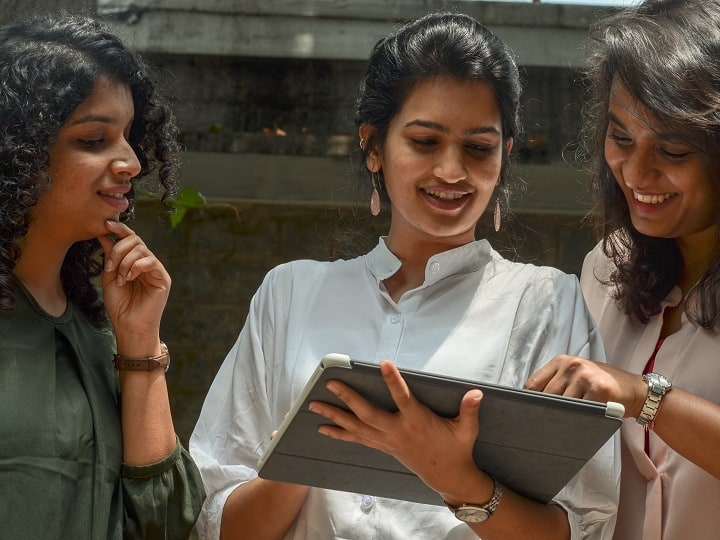 grant thornton report 36 percent of senior positions in India’s mid market businesses lead by women abpp बिजनेस की दुनिया में भारतीय महिलाओं की कितनी बड़ी हिस्सेदारी, इस रिपोर्ट से समझिए