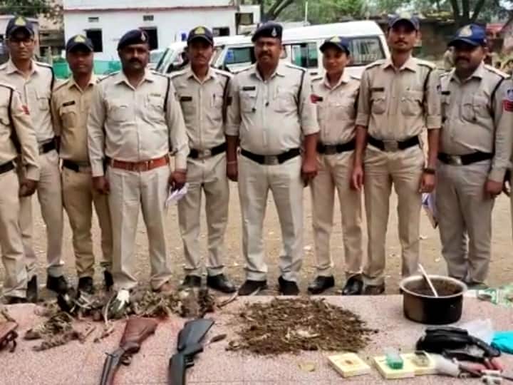MP police red handed arrested 7 accused  with arms and dead animal hunted in the forest of Burhanpur ANN Burhanpur: जंगल में खरगोश का शिकार कर रहे थे सात लोग, पुलिस ने घेराबंदी कर रंगे हाथों पकड़ा
