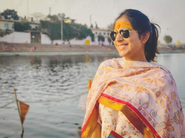 ज्योति यादव भगवान शिव में भी खूब आस्था रखती हैं. उनके सोशल मीडिया पर माथे पर चंदन के टीके के साथ उनकी फोटो लोगों ने खूब पसंद की थी.