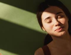 Summer Skin Care Tips : उन्हाळ्यात त्वचा सॉफ्ट आणि सुंदर ठेवण्यासाठी 'या' चुका टाळा