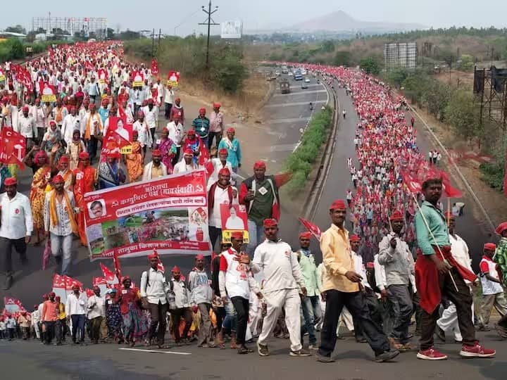 maharashtra News nashik news long march will reach Mumbai through Igatpuri taluka, Ghatandevi, Kasara ghat Nashik Long March : लाल वादळ इगतपुरी तालुक्यात दाखल, घाटनदेवी, कसारा घाटातून मुंबई गाठणार 