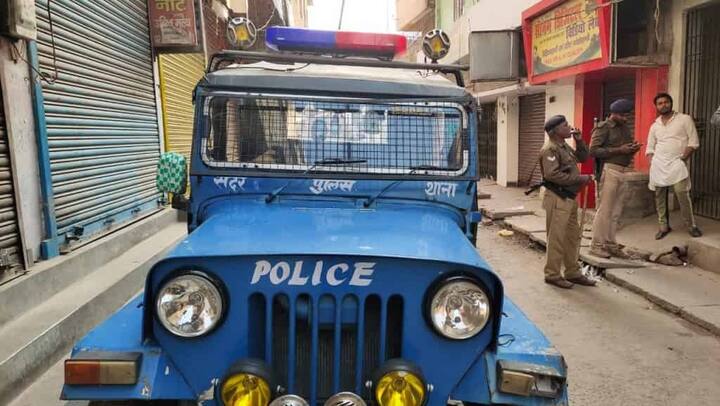 63 police stations in country do not have any vehicle 628 police stations do not have telephone connection Govt tells Lok Sabha  Lok Sabha: 63 पोलिस स्टेशनकडे गाडी नाही, 628 पोलिस स्टेशन टेलिफोन कनेक्शनविना कार्यरत; सरकारची लोकसभेत माहिती