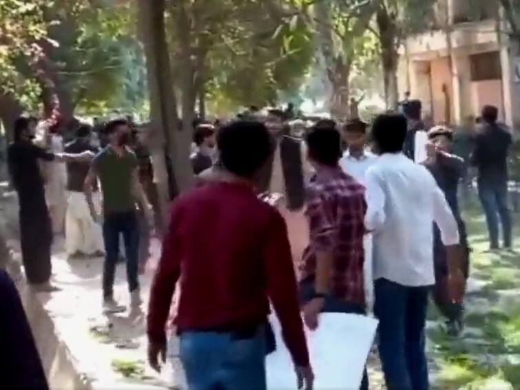 Pakistan Jamiat Attack on Peaceful Hindu community students in Lahore Karachi University know about IJT Attack on Hindus In Pakistan: हिंदू-मुस्लिम साथ खेल रहे थे होली, चिढ़कर किया इस्लामिक कट्टरपंथियों ने हिंदू छात्रों पर हमला