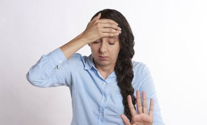 চিন্তা-ভাবনা থেকে শরীর, সবকিছুই পরিচালনা করে মস্তিষ্ক। কিন্তু মাথার যন্ত্রণা নিয়ে রয়েছে উদাসীনতা! মস্তিষ্কের কোষে সেই যন্ত্রণার লেশমাত্র পৌঁছয় না বলে জানিয়েছেন বিজ্ঞানীরা।