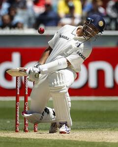 Photos: जब राहुल द्रविड़ ने सचिन तेंदुलकर के इशारों से की थी गेंदबाज़ की धुनाई, पढ़ें दिग्गज का दिलचस्प किस्सा