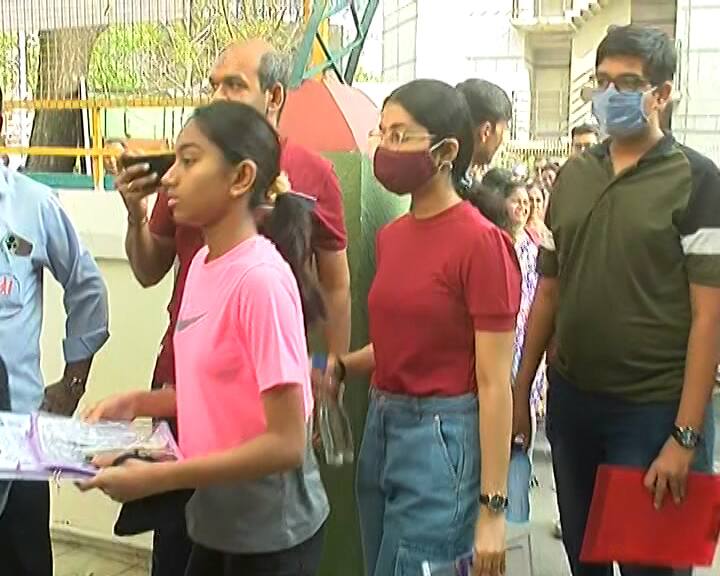 GSEB Board Exam 2023 live updates for Class 10th 12th Board Exam Gujarat Board Exam 2023 latest news GSEB Board Exam 2023 live updates: ધો.10નું ભાષાનું પેપર પૂર્ણ, સરળ પેપરથી વિદ્યાર્થીઓ ખુશ