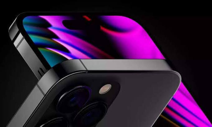 एक टिप्सटर ने बताया है कि इस साल का iPhone 15 48-मेगापिक्सल के प्राइमरी कैमरे के साथ आ सकता है, जो कि अभी तक iPhone 14 Pro और iPhone 14 Pro Max में देखने को मिला है. पिछले तीन सालों से, आईफोन के बैक में 12 मेगापिक्सल के दो कैमरे आ रहे हैं. इसके अलावा, आईफोन 15 में फ्रंट में 12-मेगापिक्सल सेंसर ही दिया जा सकता है.