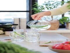 रहना है सेहतमंद तो फल खाने के तुरंत बाद भूलकर न पीएं पानी