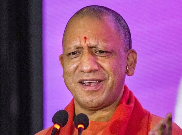 Chaitra Navratri 2023: सीएम योगी ने दी भक्तों को सौगात, नवरात्रि में मंदिरों में दुर्गा सप्तशती और रामायण का पाठ कराएगी सरकार Yogi adityanath order to recite Durga Saptshati and Ramayana in temple during Chaitra Navratri 2023 Chaitra Navratri 2023: सीएम योगी ने दी भक्तों को सौगात, नवरात्रि में मंदिरों में दुर्गा सप्तशती और रामायण का पाठ कराएगी सरकार