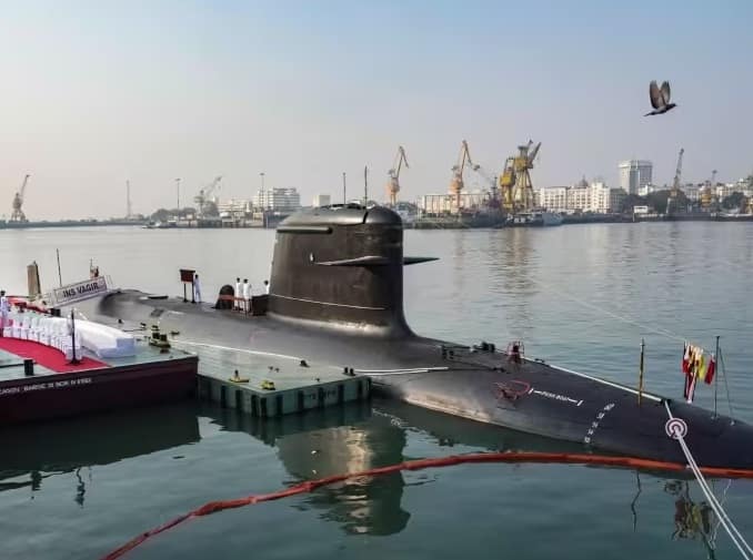 Indian Navy: Navy to approach govt for three AIP-equipped attack submarines Indian Navy: દરિયામાં ચીનના દબદબાને ખત્મ કરશે ઇન્ડિયન નેવી, ન્યૂક્લિયર હુમલો કરનારી ત્રણ 'મેડ ઇન ઇન્ડિયા' સબમરીન ખરીદવાની તૈયારી