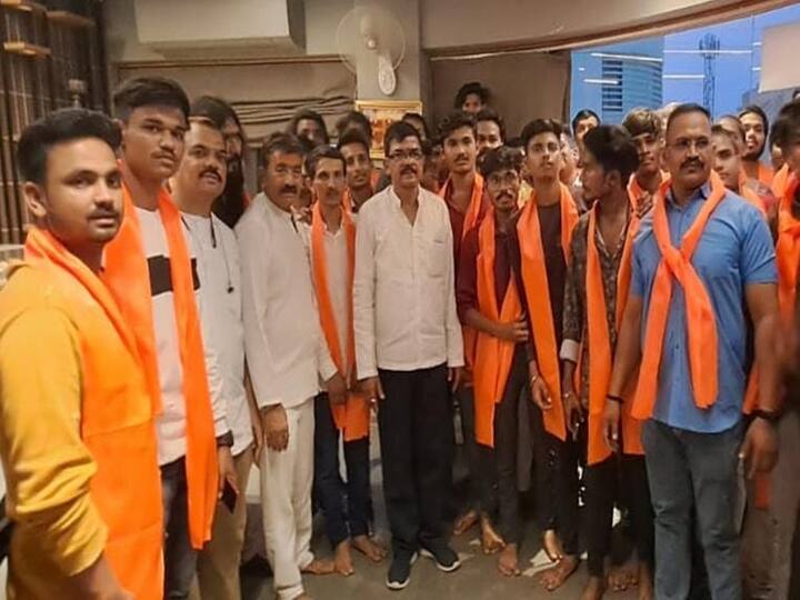 तर ठाकरे गटाकडून  20 हजार पोस्ट कार्ड नामांतराच्या समर्थनार्थ विभागीय आयुक्त कार्यलयात दाखल केले जाणार आहे.