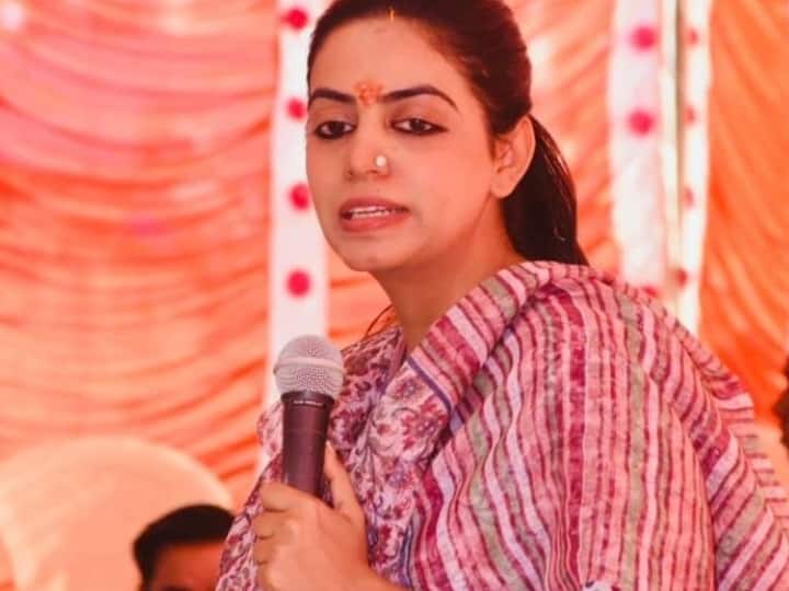 Divya Maderna came in support of BJP MP Kirori Lal Meena, Shanti Dhariwal was advised to keep quiet ANN Rajasthan Politics: बीजेपी सांसद के समर्थन में आईं कांग्रेस विधायक दिव्या मदेरणा, अपनी की सरकार के खिलाफ खोल दिया मोर्चा