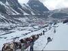 Kedarnath Yatra 2023: केदारनाथ धाम में जमी है पांच फीट तक बर्फ, 7 KM पैदल यात्रा मार्ग हुआ साफ