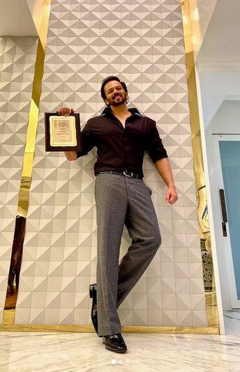 ਰੋਹਿਤ ਸ਼ੈੱਟੀ ਨੂੰ ਅੱਜ ਬਾਲੀਵੁੱਡ ਦੇ ਐਕਸ਼ਨ ਡਾਇਰੈਕਟਰ ਵਜੋਂ ਵੀ ਜਾਣਿਆ ਜਾਂਦਾ ਹੈ। 'ਸੂਰਿਆਵੰਸ਼ੀ', 'ਸਿੰਘਮ', 'ਚੇਨਈ ਐਕਸਪ੍ਰੈਸ' ਅਤੇ 'ਸਿੰਬਾ' ਵਰਗੀਆਂ ਐਕਸ਼ਨ ਭਰਪੂਰ ਫਿਲਮਾਂ ਦੇ ਨਿਰਦੇਸ਼ਕ ਰੋਹਿਤ ਸ਼ੈੱਟੀ ਅੱਜ ਆਪਣਾ 49ਵਾਂ ਜਨਮਦਿਨ ਮਨਾ ਰਹੇ ਹਨ।