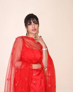 Nivetha Pethuraj : ‘அடியே அழகே..’ டிக் டிக் டிக் நடிகை நிவேதா பெத்துராஜின் ரிசண்ட் க்ளிக்ஸ்!