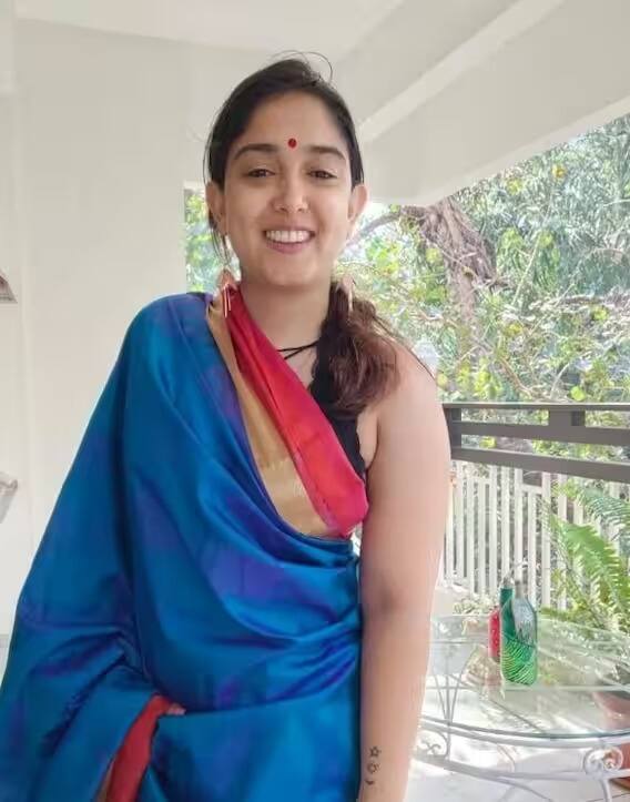 आमिर खान : इस दो मंजिला आलीशान घर में रहते हैं आमिर खान, अंदर की तस्वीरें हैरान कर देंगी आमिर खान : इस दो मंजिला आलीशान घर में रहते हैं आमिर खान, अंदर की तस्वीरें हैरान कर देंगी
