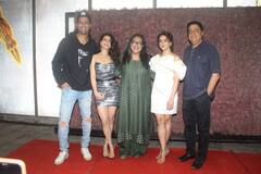 PICS: 'सैम बहादुर' की रैप-अप पार्टी में ‘दंगल गर्ल्स’ ने छोटी ड्रेस में दिखाई ग्लैमरस अदाएं, कूल लुक में दिखे 'फील्ड मार्शल'