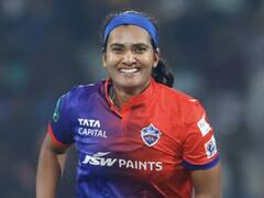 Photos: विमेंस प्रीमियर लीग में छाईं एयर फोर्स ऑफिसर, स्क्वाड्रन लीडर अपनी टीम के लिए झटक चुकी हैं सबसे ज्यादा विकेट