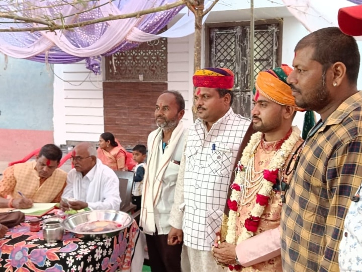 Notra Ritual: पूरा गांव मिलकर उठाता है गरीब परिवार की शादी का खर्चा, जानिए क्या है आदिवासी समाज की नोतरा प्रथा?